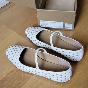Madewell Greta flat in ecru studded